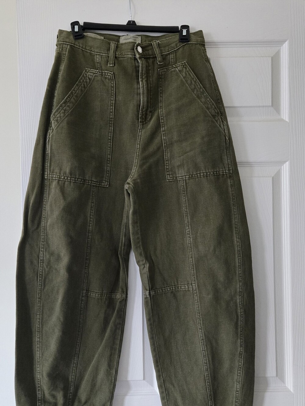 Universal Thread Women's High-Rise Utility Barrel Jeans
